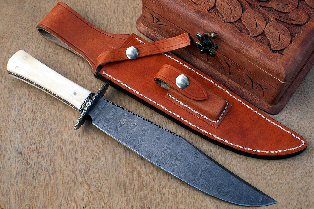 Damascus Bowie Knives